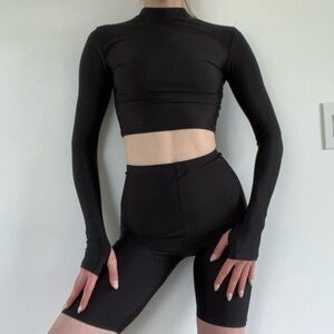 Spandex set : crop top and bikers shorts